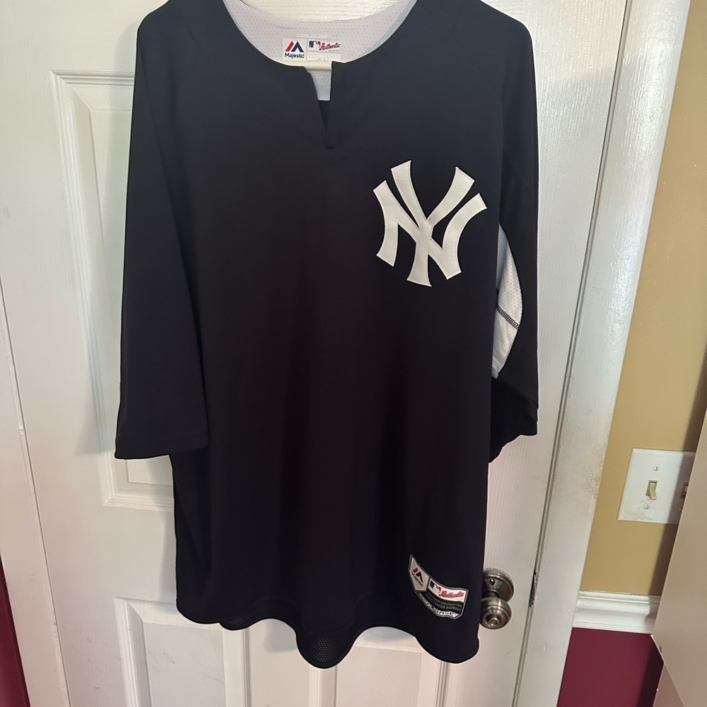 Majestic Black Yankees Baseball Jersey